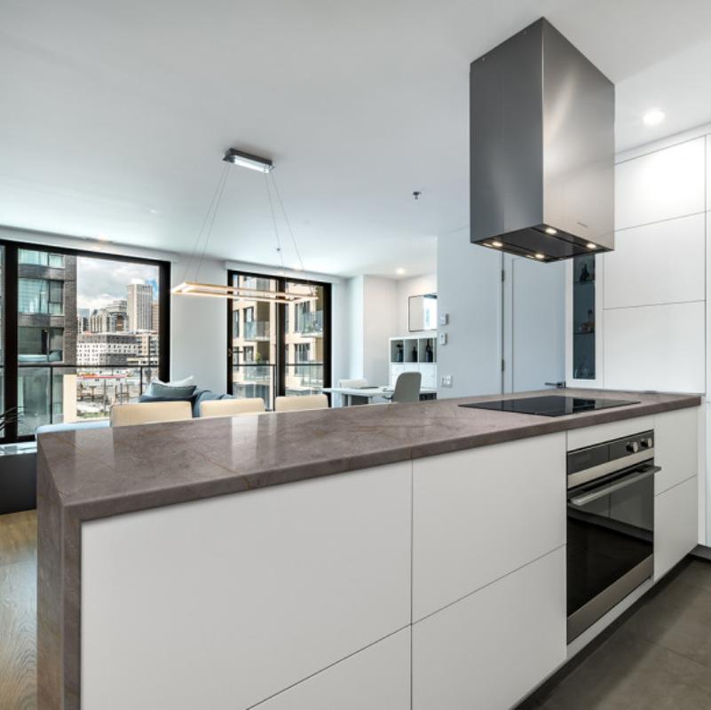 28 стільниця W148   Мармур Толедо 3050x600  LuxeForm — Meblibud