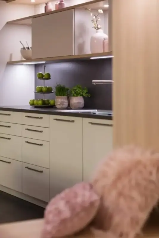 18 МДФ панель  4518 Рубіно  2800х1220 Arkopa — Meblibud