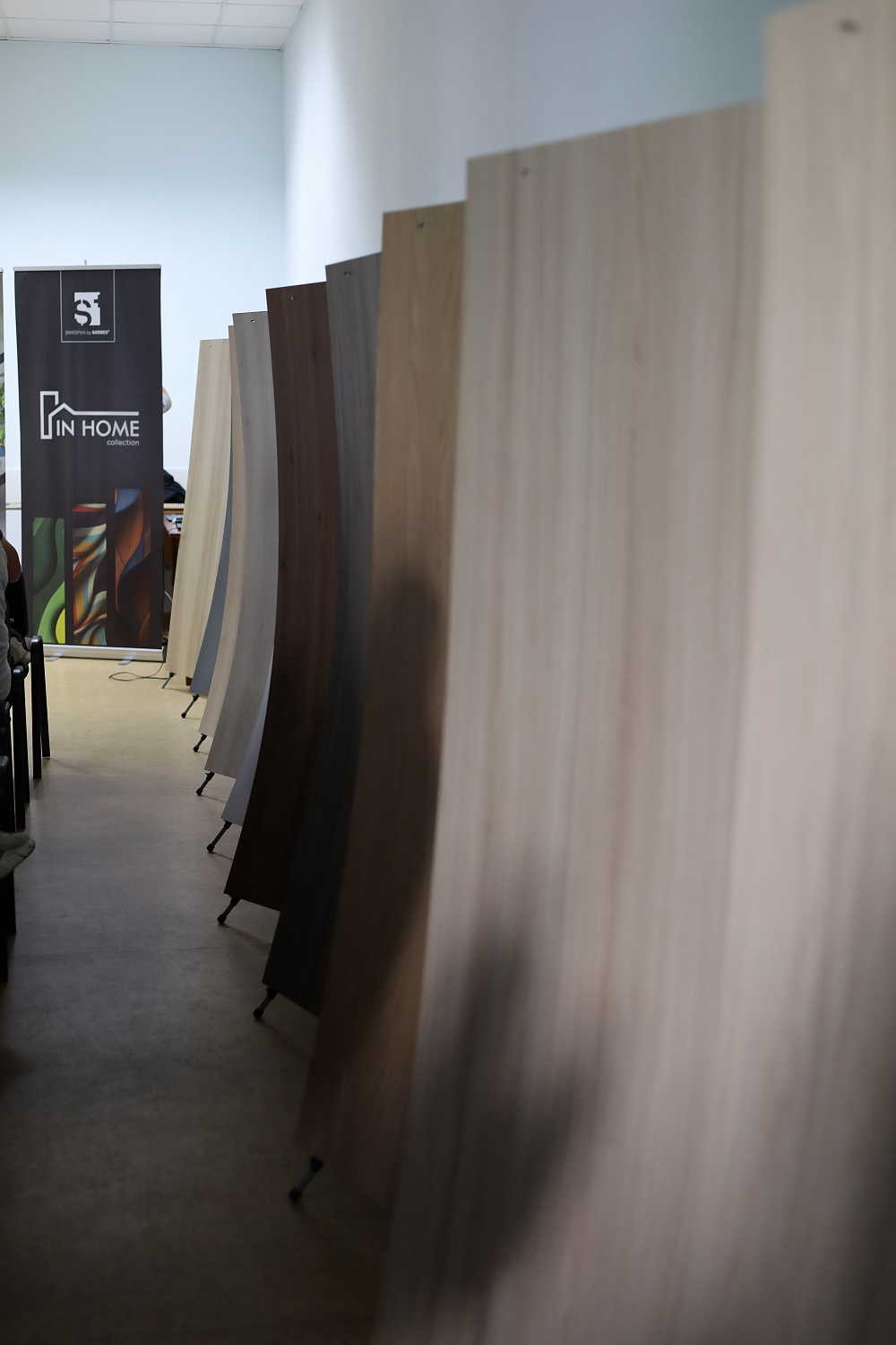 Презентация новых декоров ЛДСП Swisspan In Home и панелей Arkopa прошла успешно
